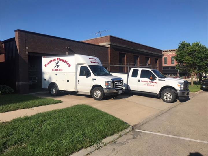 Dedicated Account Management Team Helps Push Peterson Plumbing to Online Success: from 2.5 to 4.9 stars.